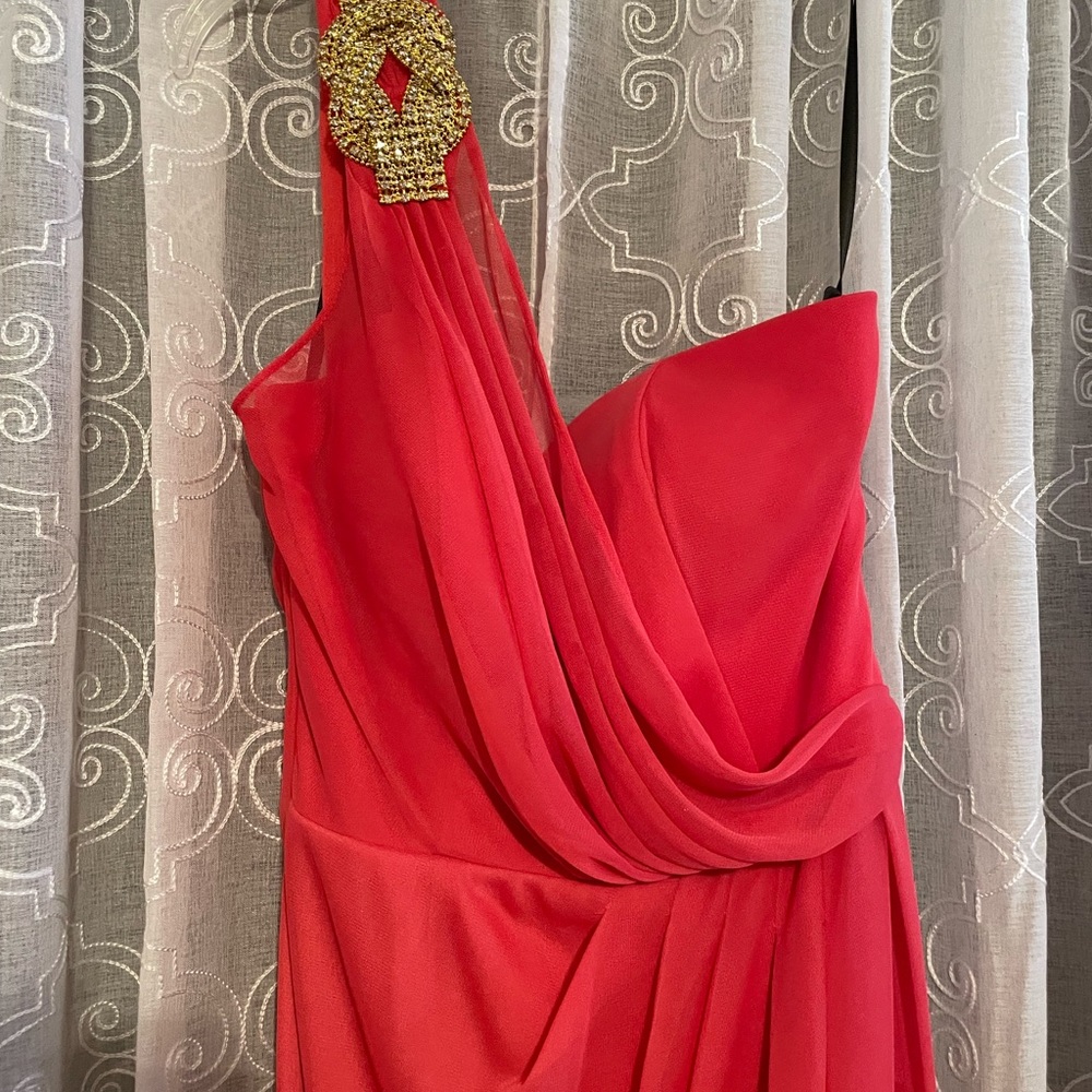 Xscape Red One Shoulder Gown Size 6 - Picture 2 of 6